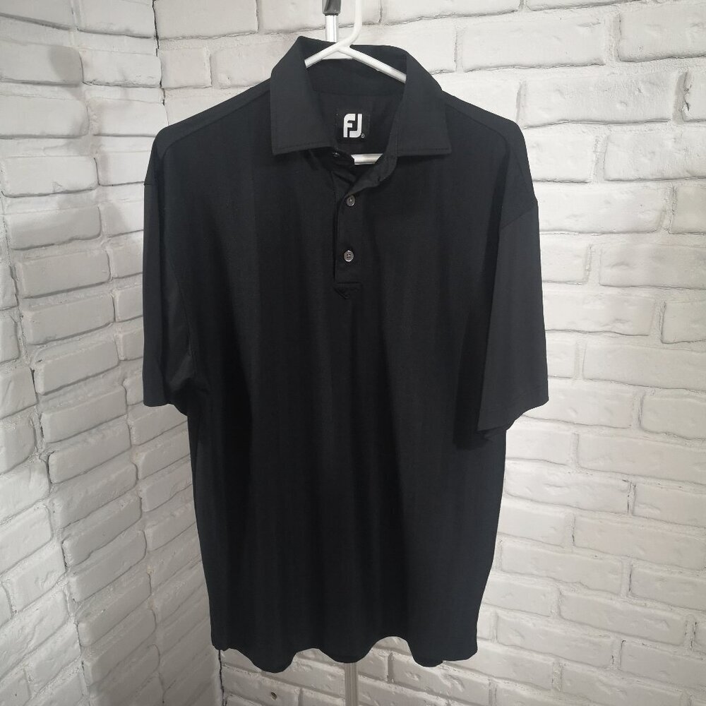 FJ Foot Joy Men's Black 3 Button Closure Side Slits Short Sleeves Polo Golf
